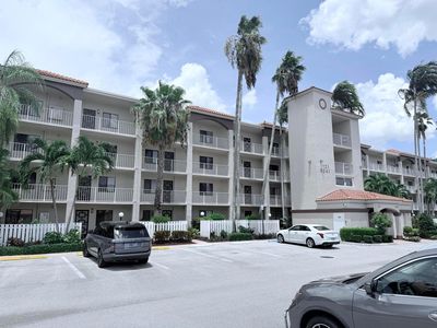 6241 POINTE REGAL Circle #404