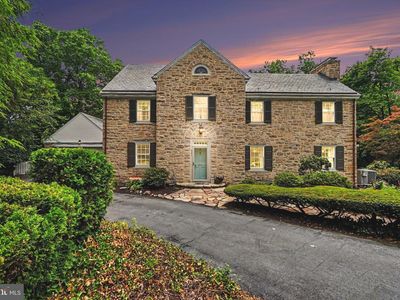 2201 Bellevue Rd