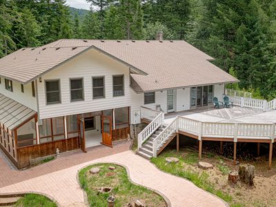 2690 Bear Creek Rd