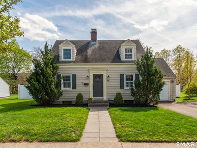 98 Colonial Drive