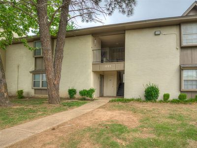 1725 E Lindsey St APT 2