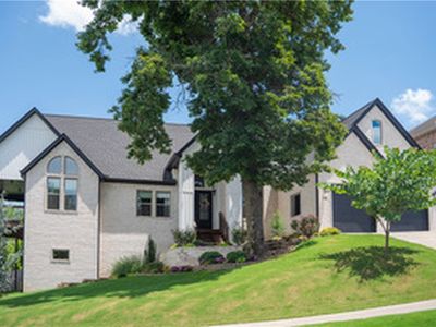 3706 NW Riverbend Rd