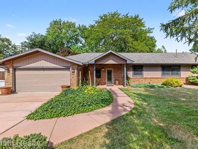 55664 Pontiac Trail Ct