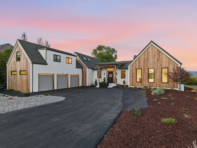 1212 N Homestead Dr