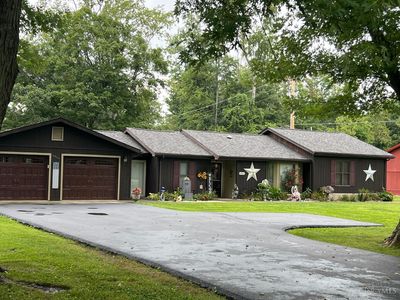 6965 Muskie Dr