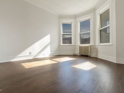 142 Van Nostrand Ave