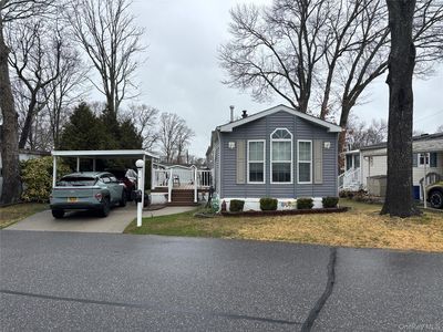 1661 Old Country Road #69