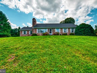 552 Frost Ave