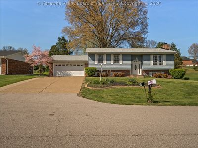 33 Marilyn Rd
