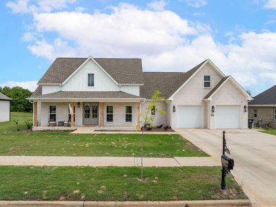 216 Chestnut Oak Dr