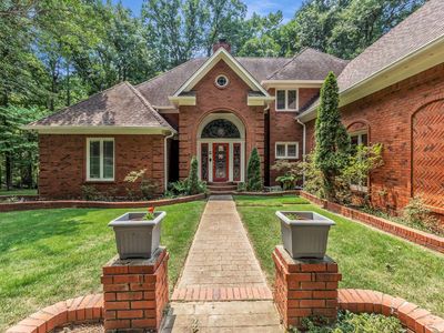 8953 Planters Wood Cv