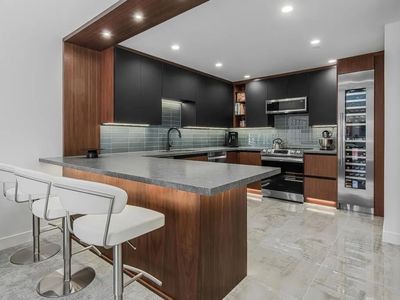 Property at 500 E Amado Rd Unit 223, Palm Springs, CA