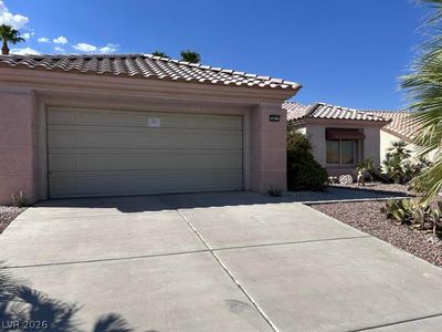 2821 Hanging Rock Dr