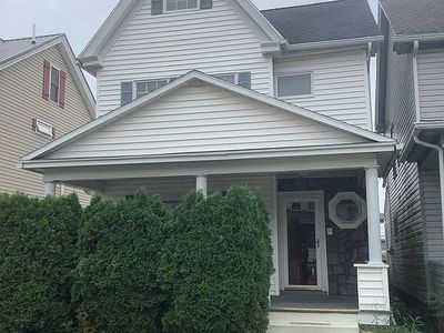 212 N 10th Ave