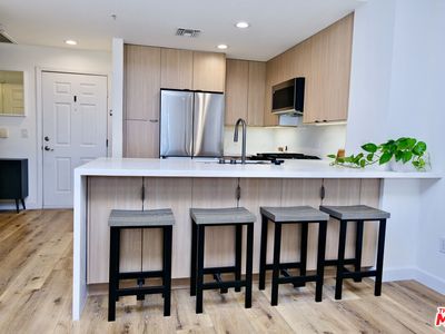 13200 Pacific Promenade APT 212