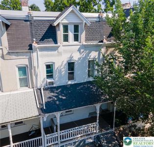 937 1/2 Chew St