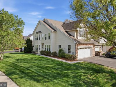1402 Heron Way
