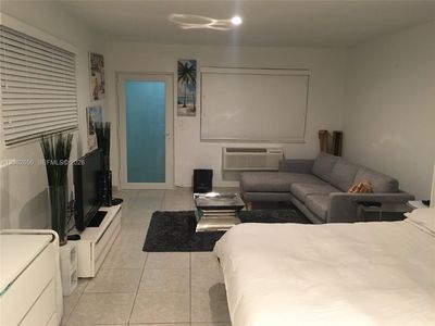158 Ocean Dr APT 407