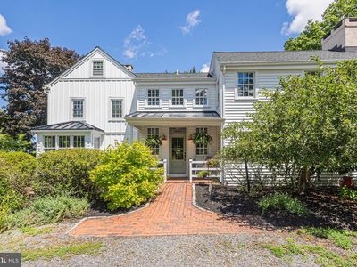 222 Aqueduct Rd