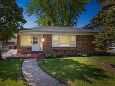 3559 East Van Norman AVENUE