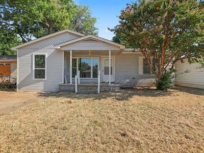 3805 SW 40th Pl
