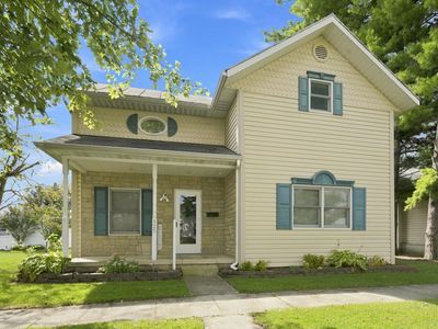 425 W Stevenson St