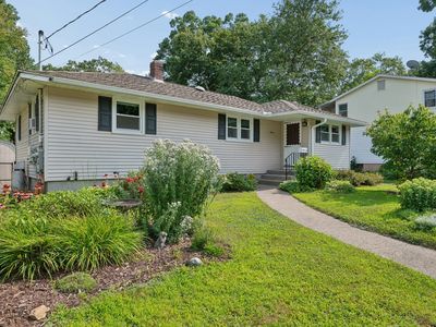 11 Greybert Ln