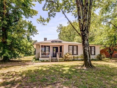 4615 Highway 54 E