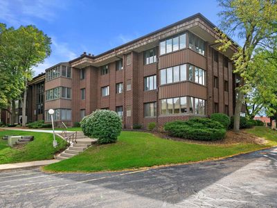 N84W15750 Ridge ROAD #204