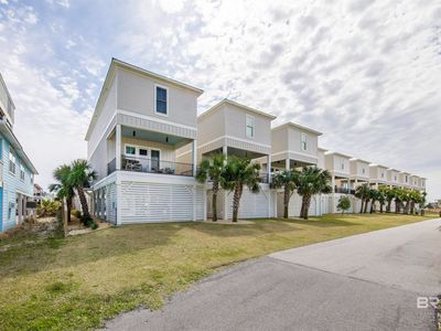 1592 W Beach Blvd #K