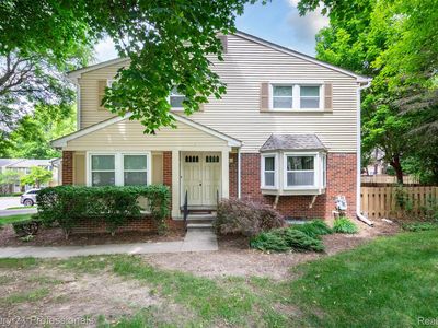 Property at 1634 Brentwood Dr, Troy, MI