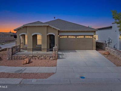 3853 Loma Cortez Dr