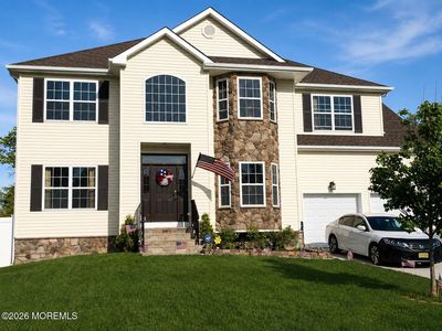 12 Jamie Court