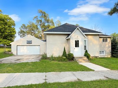 Property at 716 Root St, Belding, MI