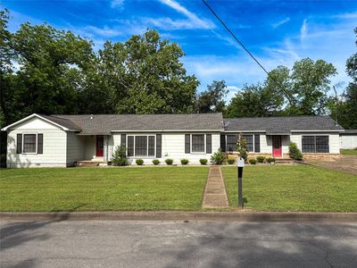 367 N Pecan St