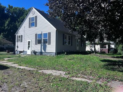 309 E Main St