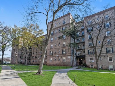 51-42 30th Ave APT 5I