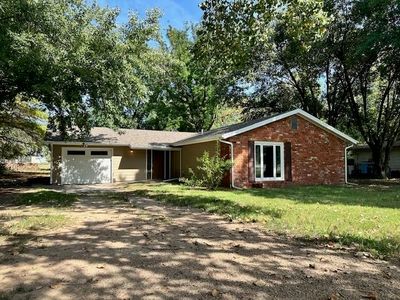 Property at 6606 N Madison St, Hutchinson, KS