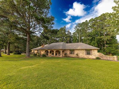Property at 233 Chinquepin Dr, Magnolia, AR