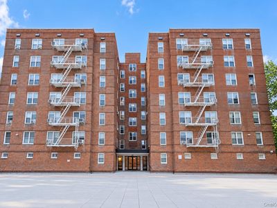 517 Riverdale Avenue #2H