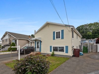 105 Oakwood Ave