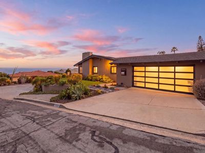 1044 Avenida Amantea