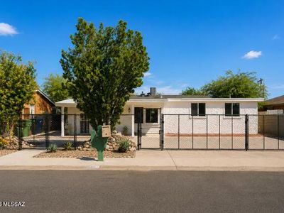 825 W Oahu Ln