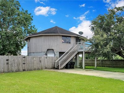 9011 Patricia St