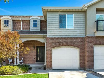 247 E Sunshine Dr