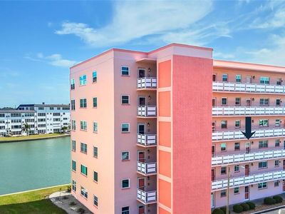 6025 Shore Blvd S APT 303
