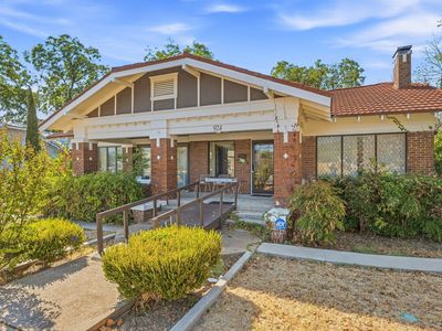 Property at 924 4th St, Graham, TX