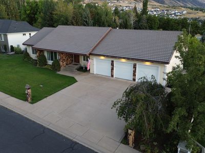1140 Windsor Dr