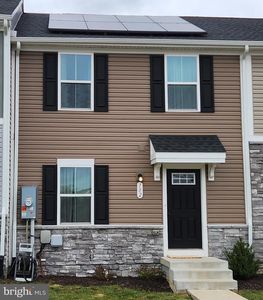 Property at 102 Spring Pl, Strasburg, VA