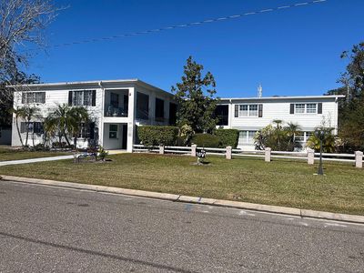 321 35th Ave N UNIT D-10